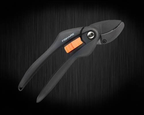Контактный секатор Single Step™ Fiskars