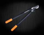 Плоскостной сучкорез с Силовым приводом™ II с загнутыми лезвиями Fiskars (средний)