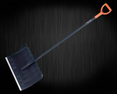 Ручной скрепер для уборки снега Fiskars